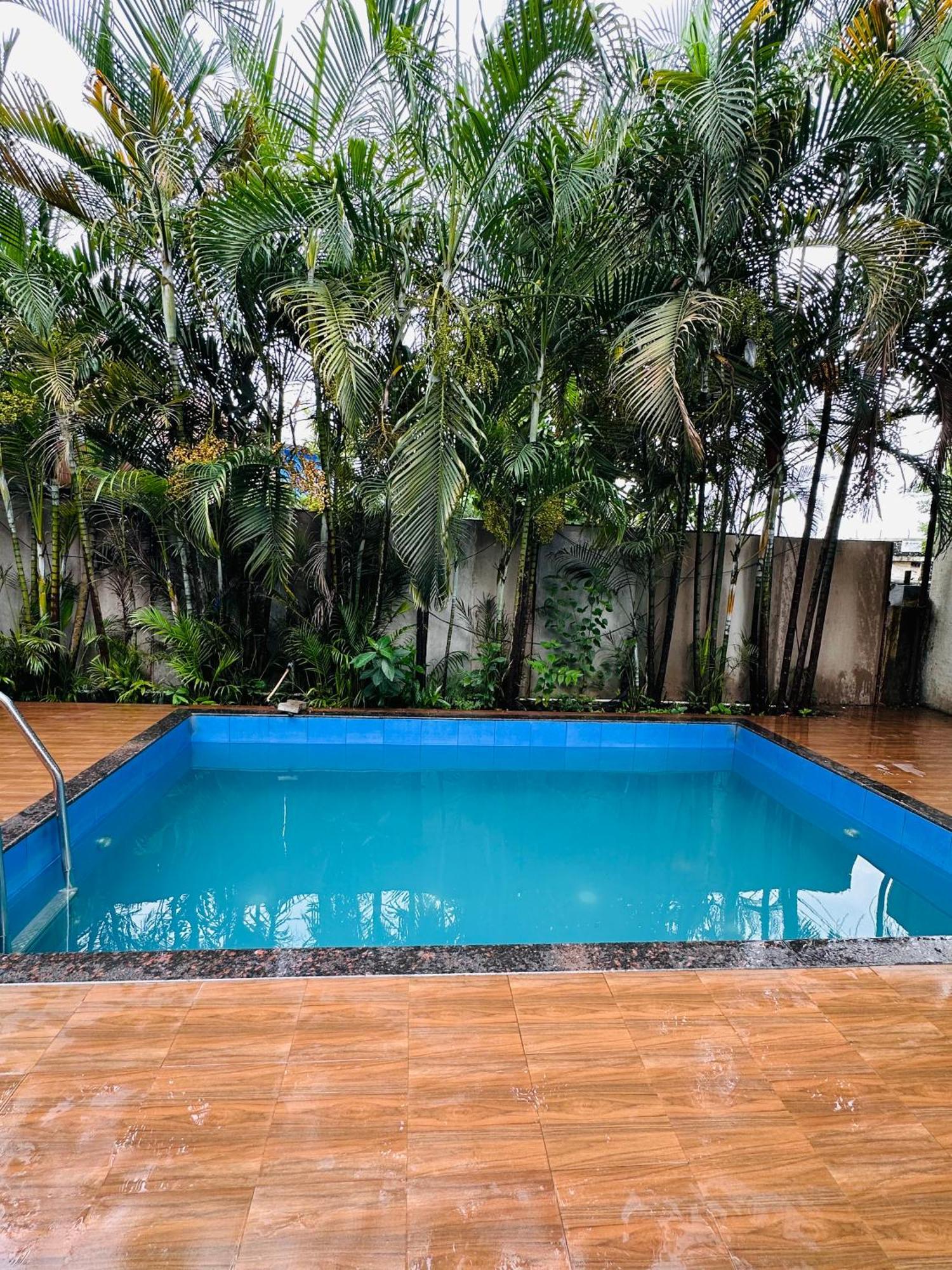 Вілла Pool Side House Лонавла Екстер'єр фото